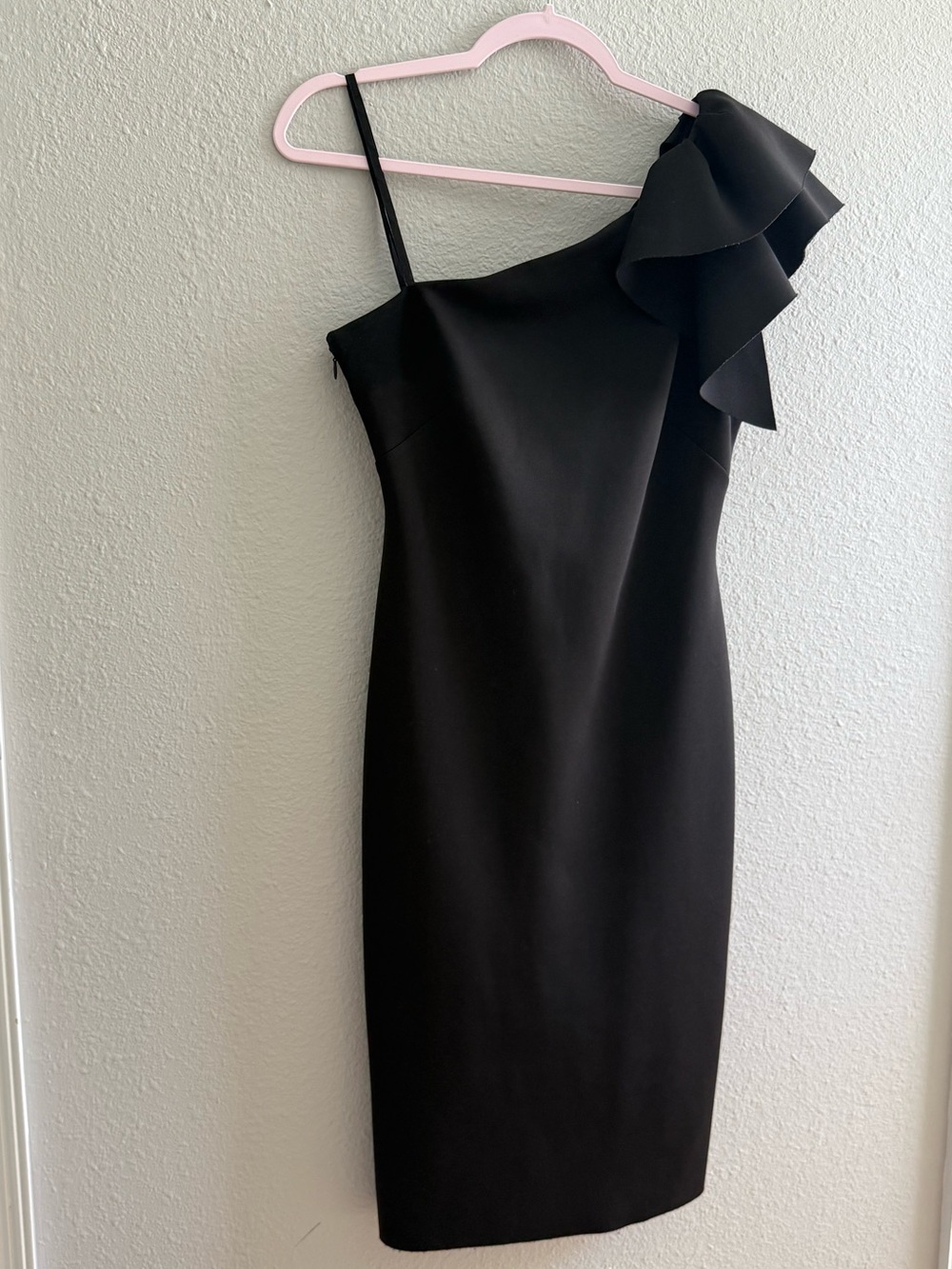 Jessica Howard Black One-Shoulder Ruffle Sheath Dress